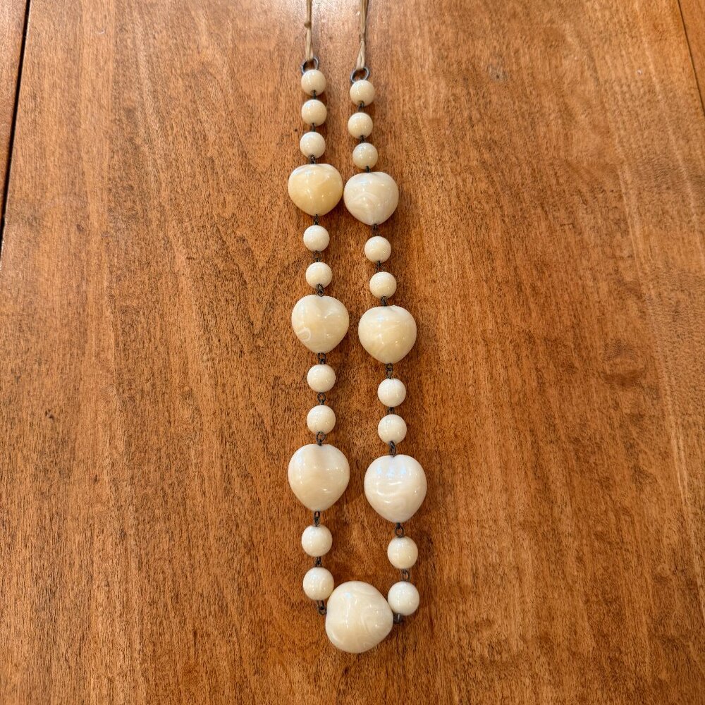 Unique Funky Vintage Marbled Cream Bead Necklace with Metal Links & Cloth Tie